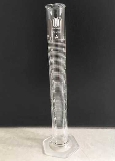 Graduated Cylinder With Hexagonal Base